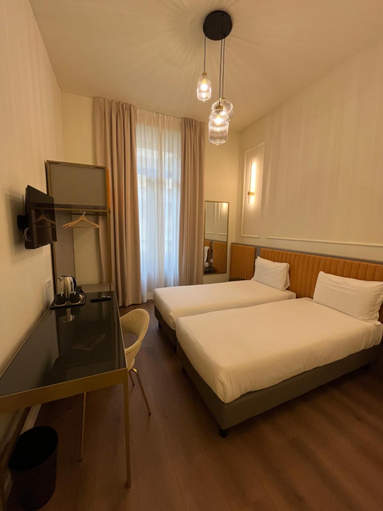 Hotel Duca D'Aosta Florens Exteriör bild