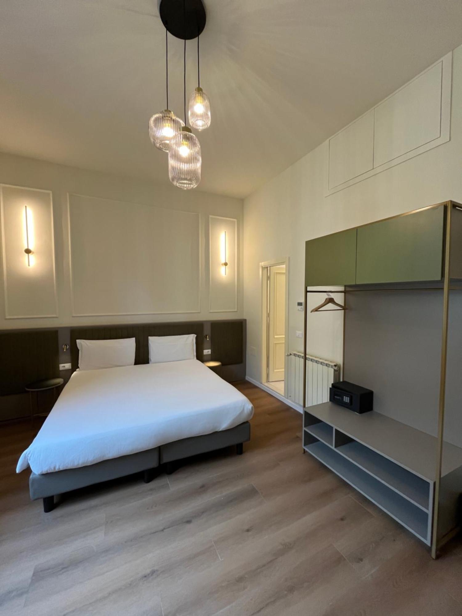 Hotel Duca D'Aosta Florens Exteriör bild