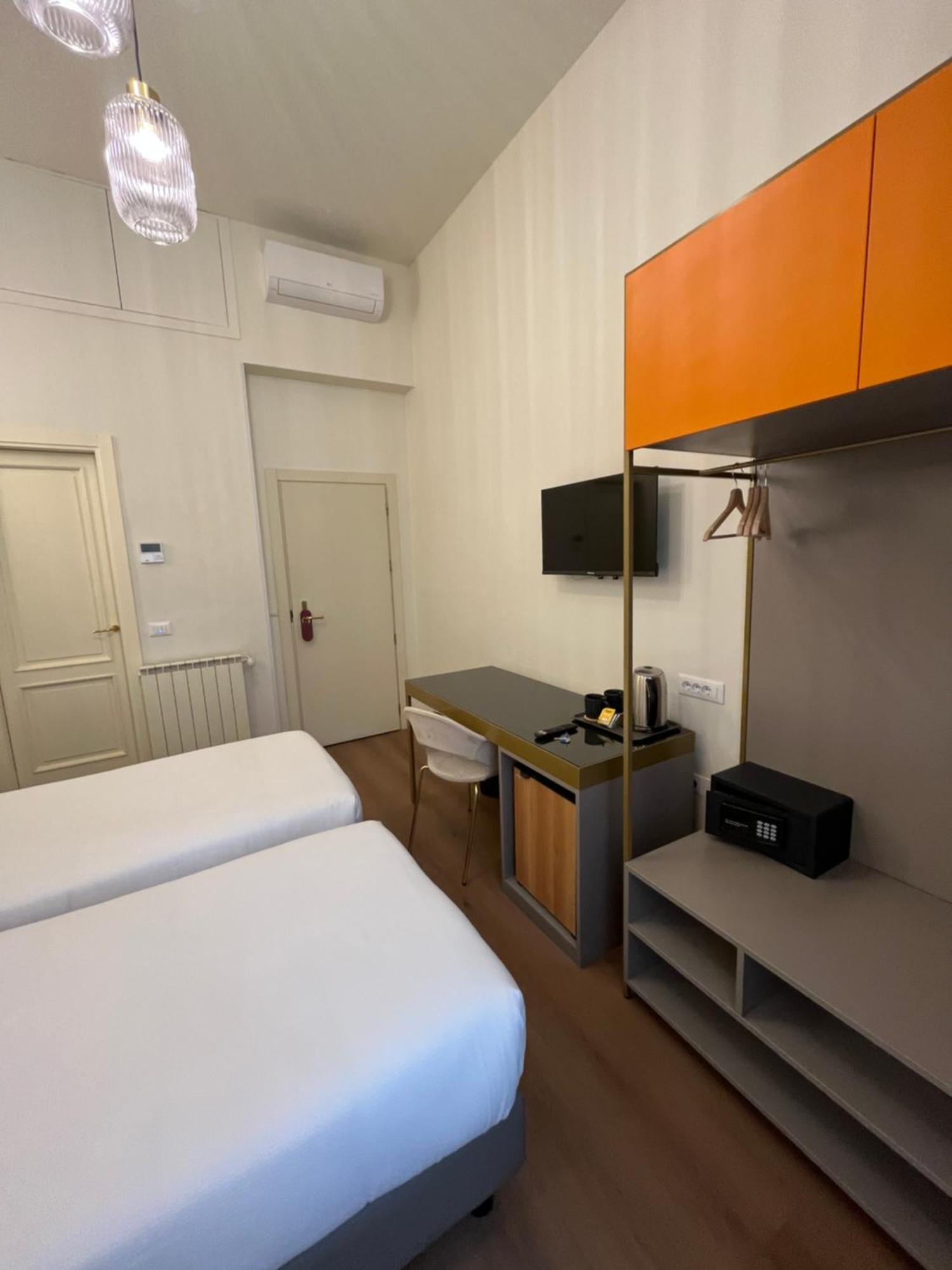 Hotel Duca D'Aosta Florens Exteriör bild