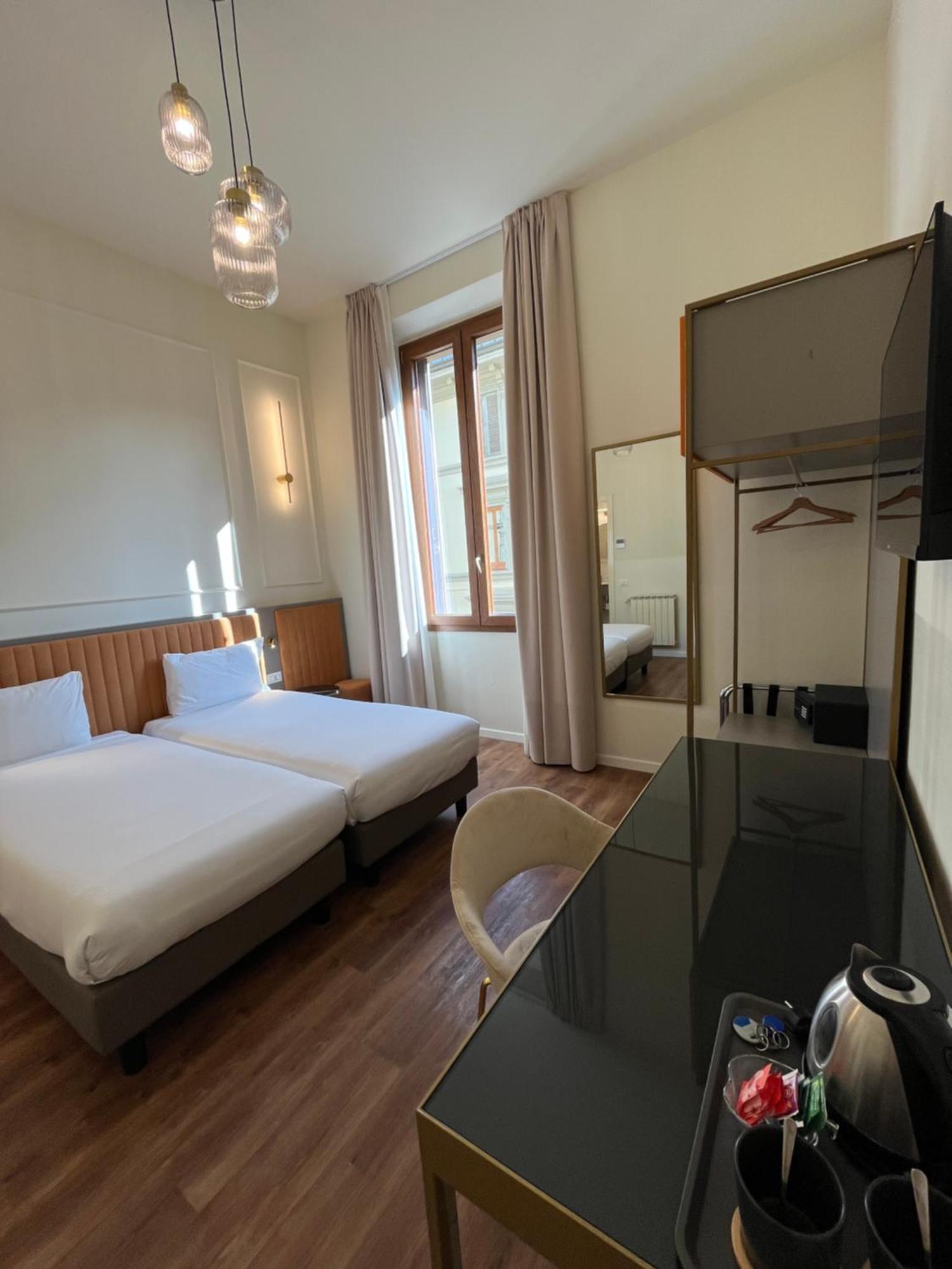 Hotel Duca D'Aosta Florens Exteriör bild