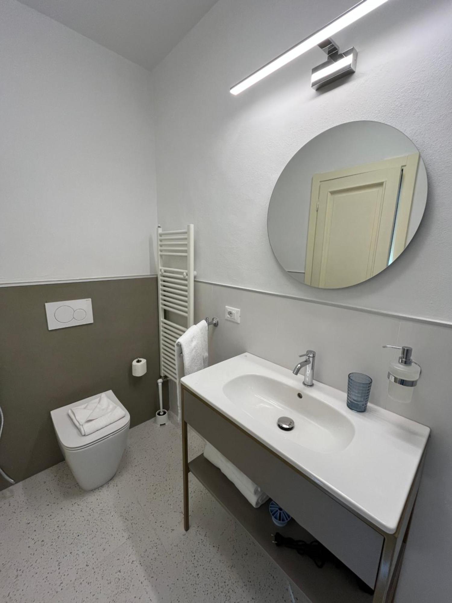 Hotel Duca D'Aosta Florens Exteriör bild