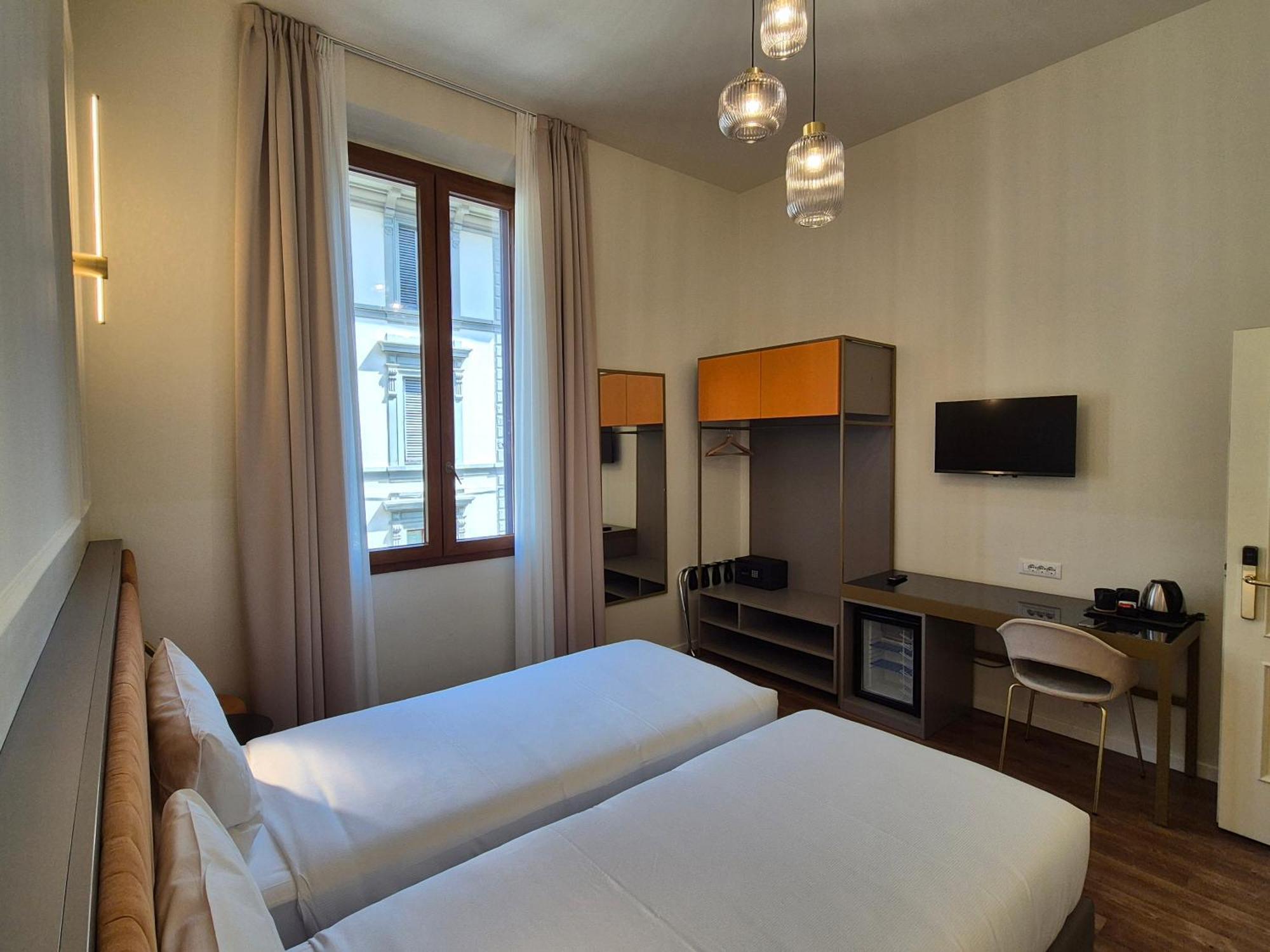 Hotel Duca D'Aosta Florens Exteriör bild